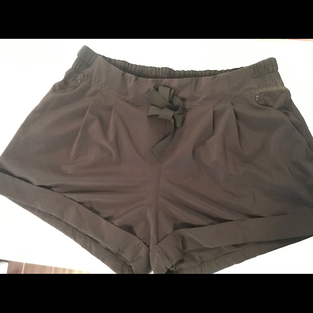 Lululemon shorts sz 10